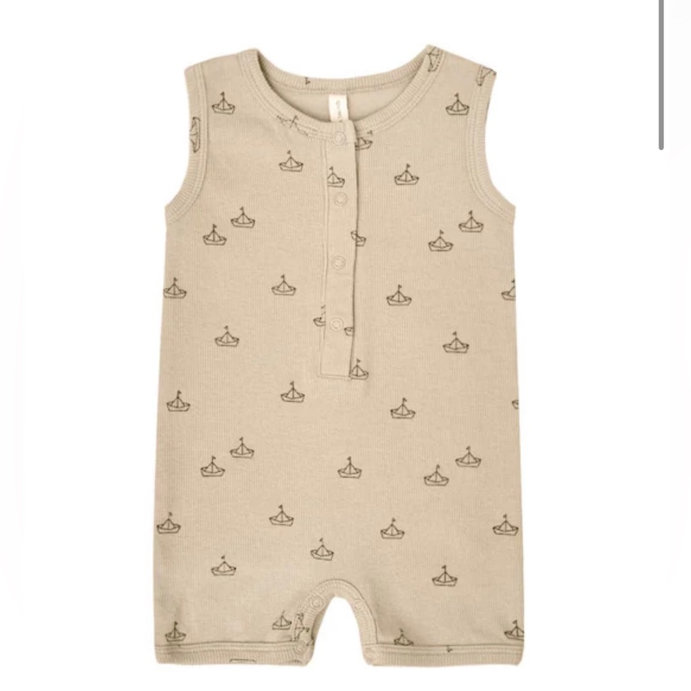 Quincy Mae Ribbed Henley Romper with Boats 0-3 Months